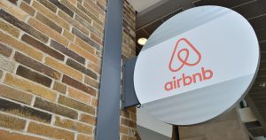 airbnb-and-uber-criticise-nz-gst-bill.jpg