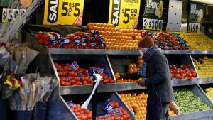 107187948-1675342387868-gettyimages-1461475909-inflationoutstrippingwagesinmostuscities011.jpeg