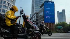 14China-Markets-wlzp-videoSixteenByNine3000.jpg