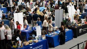 108206734-1759352726135-gettyimages-2238210877-US_JOBS.jpeg