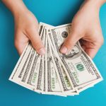 ca902dfe4ed54510VgnVCM100000d7c1a8c0____-bigstock-Counting-money-8794391-2.jpg